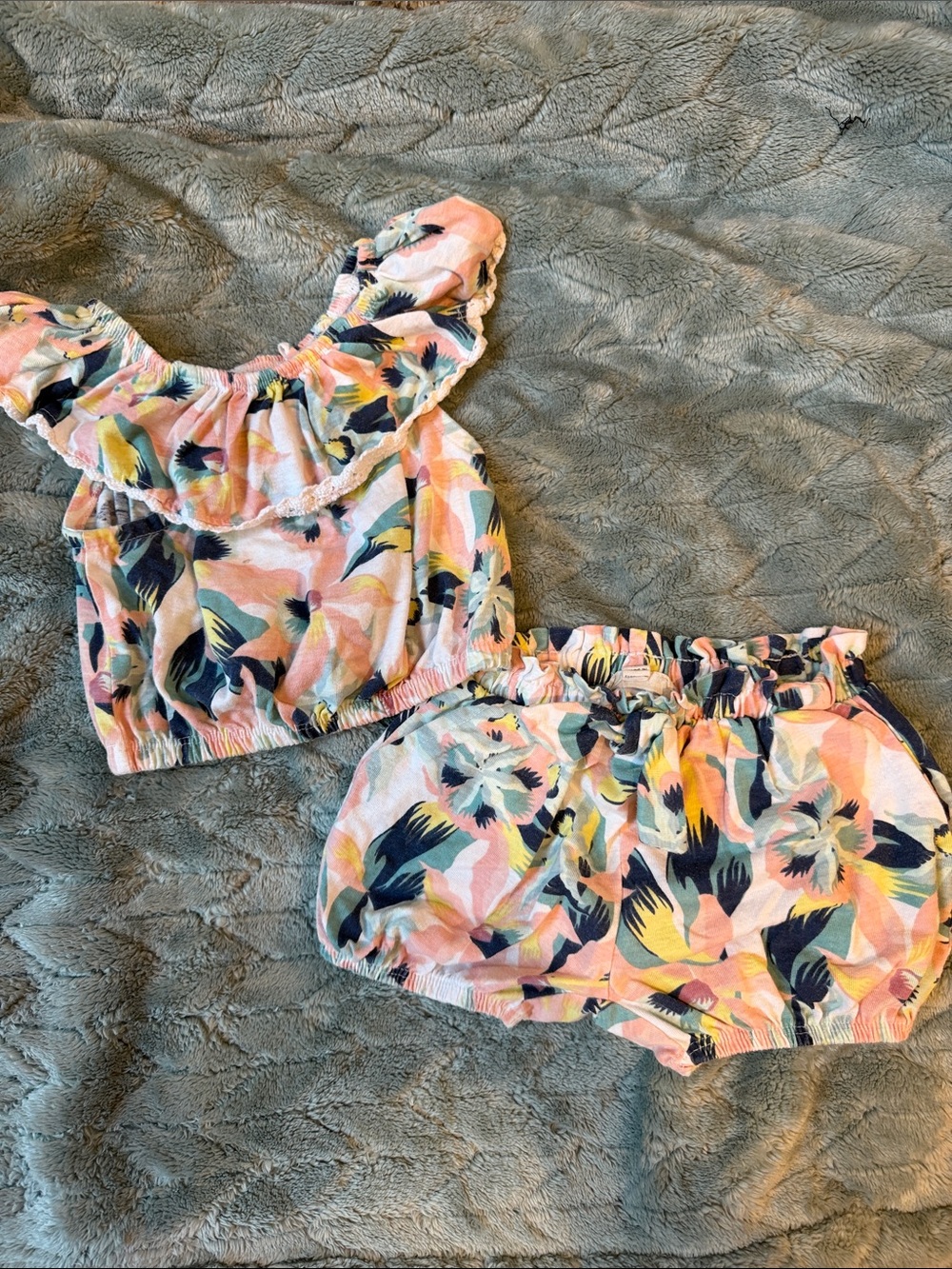 Cat & Jack Pastel Floral Ruffle Top – Pink Blue Yellow